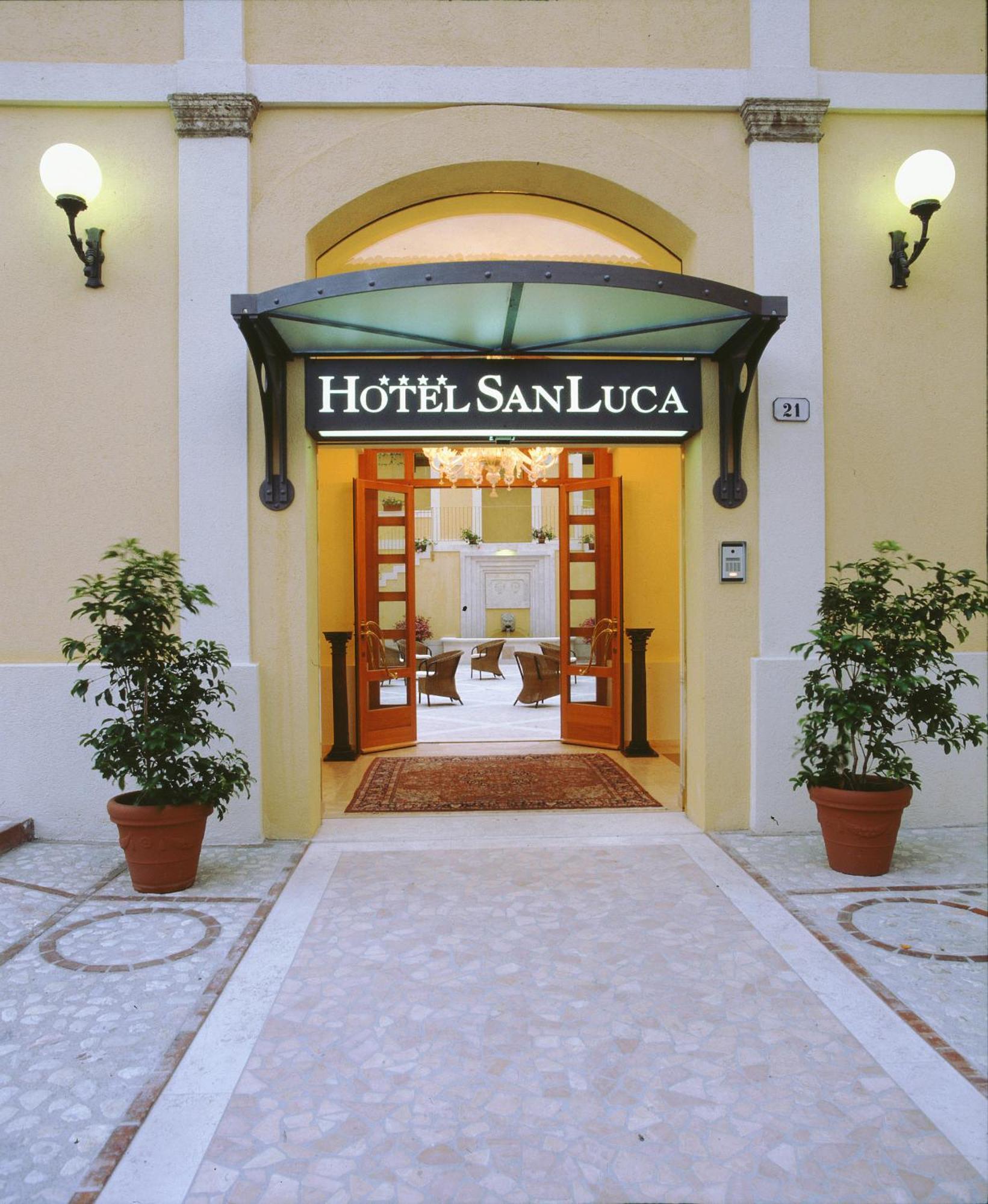 Hotel San Luca Сполето Екстериор снимка